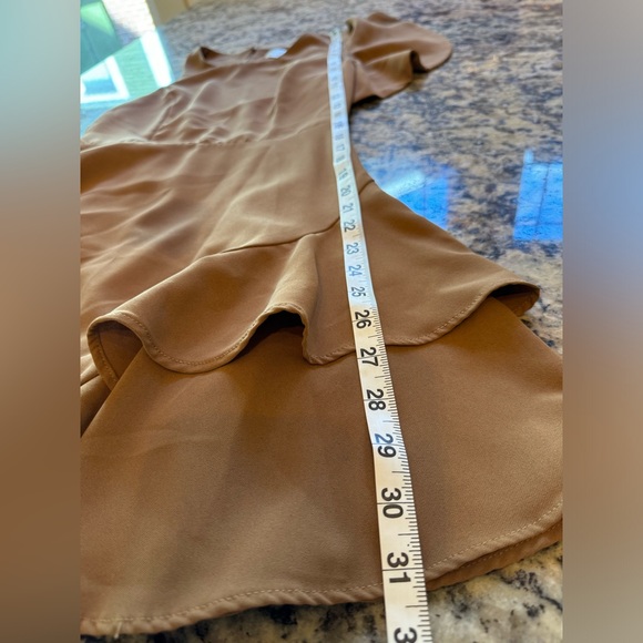 💥Priced to sell💥
J.O.A. Los Angeles Brown dress Size XS - Picture 8 of 8